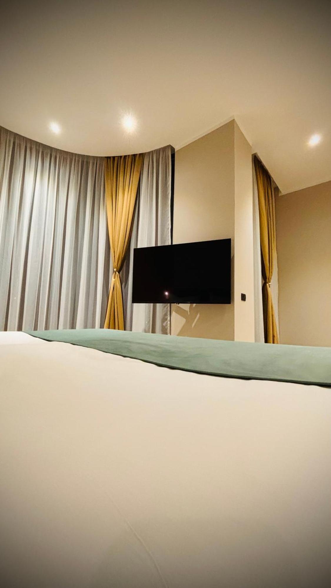 Hotel Clipa Drobeta Turnu Severin Eksteriør bilde